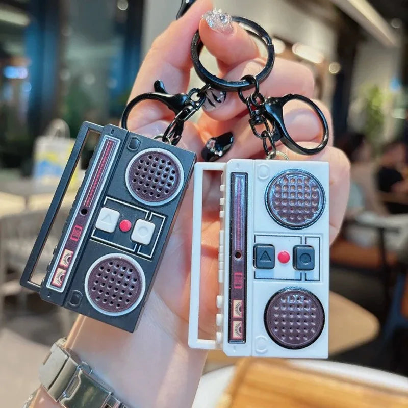 📻 Mini Radio Retro Llavero